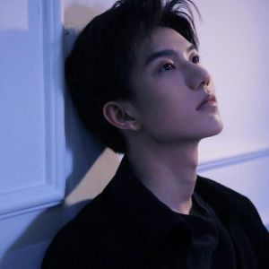 男生霸气高清图_霸气男模高清照片，尽显男子气概，健身男装广告必备！