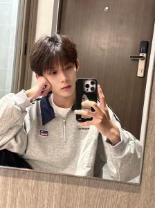 帅气男生图片大全_超帅男生壁纸，古装二次元，手机电脑屏保必备！