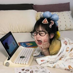 看不出情头的情头一男一女_低调含蓄情侣头像，简约不张扬，保护隐私显温暖