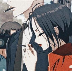 吸烟情侣头像一左一右_情侣抽烟头像，像不像是你们？来聊聊看法！