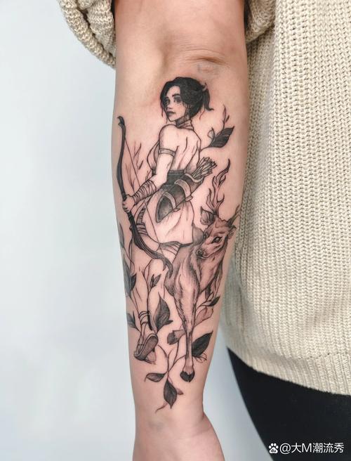 纹身女坐马桶图片_纹身女孩马桶抽烟图，个性叛逆引争议，适合封面或内页配励志话，你觉得这图行不行？评论区聊聊！