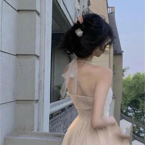 侧脸美女温柔头像 霸气_温柔气场，微信QQ屏保必备