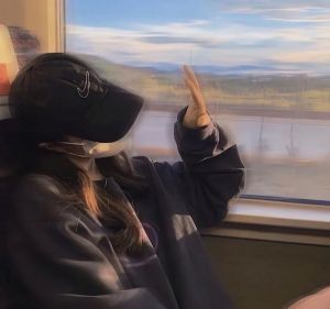 女头真人模糊氛围感_朦胧美女头像，成熟清新，引人入胜！