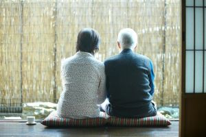 夫妻陪伴图片 暖心_暖心夫妻合照，记录最深情陪伴，适合婚礼纪念日分享！