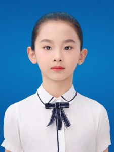 女生登记照图片_清晰人像，简单背景