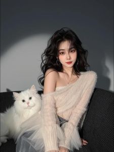美女照片高冷女神_冷飕飕女神照，高级感十足，适合时尚杂志和头像！