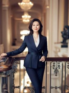 成功女人微商图片_女微商成功照做广告，励志又吸粉！