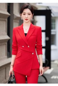 女士西服红领带正装照_女士西装红领带正式照，专业干练显气质，求职必备