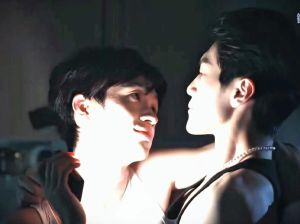 双男+视频真人素材_超火双男主MV，你也来拍一部真实感人大片！